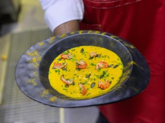 Soup "hat" 30x 22x7, schwarz/matt Q Squared 